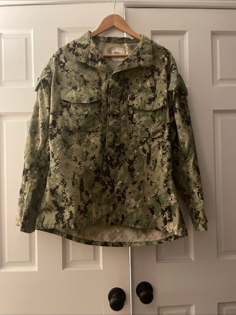 USGI USN NWU Type III Shirt MEDIUM/LONG 8405-01-574-0525 Military Shirt